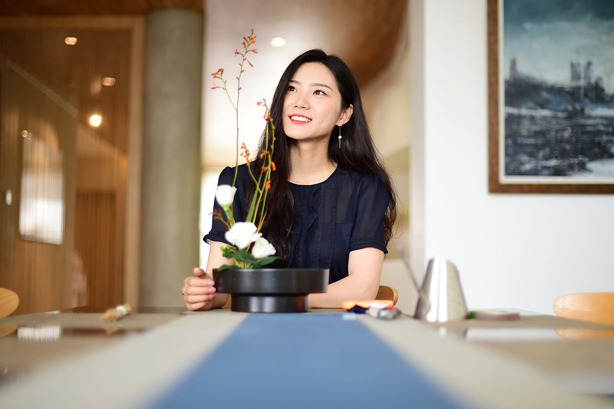 2023年报读美容美体艺术专业：前景分析与选择建议