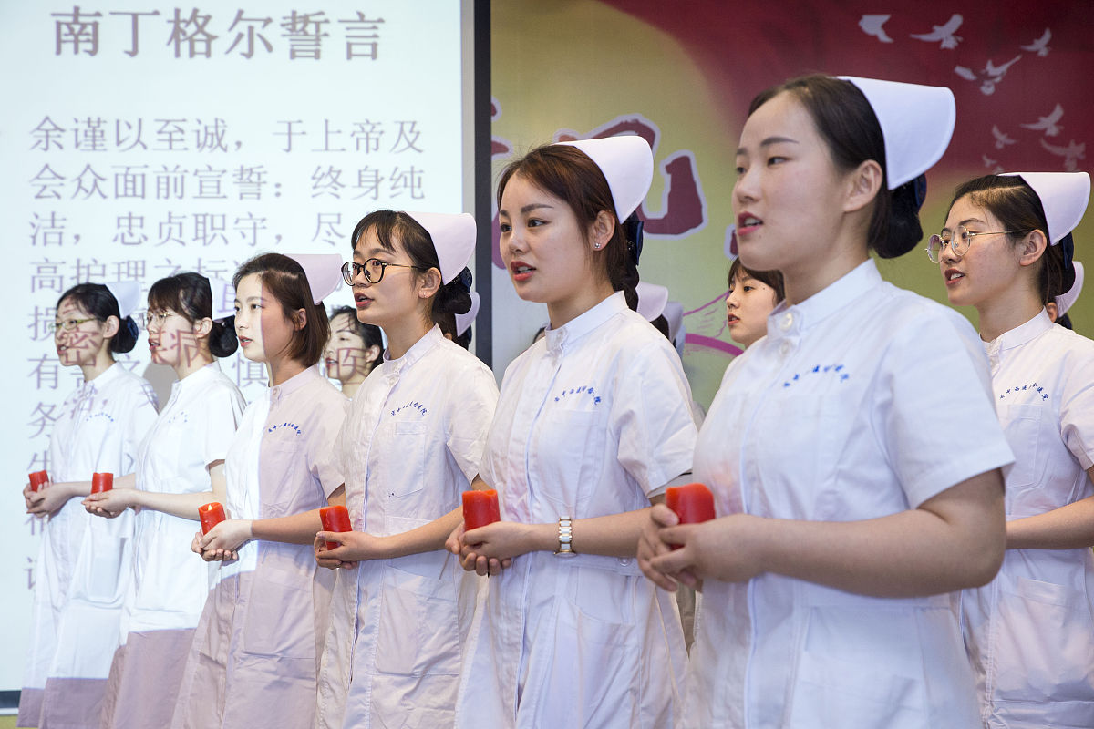 吉林幼师吃香还是护理吃香 哪个前景更好