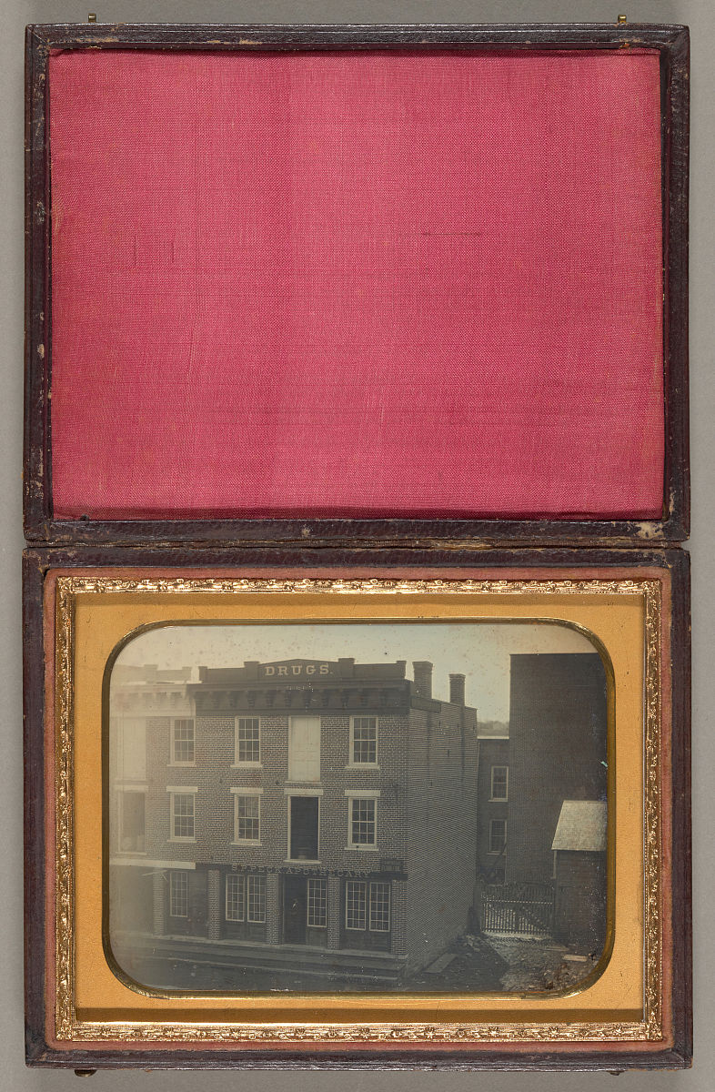 s. <strong>p</strong>. peck apothecary, 1839/60. daguerreotype. artist unknown.