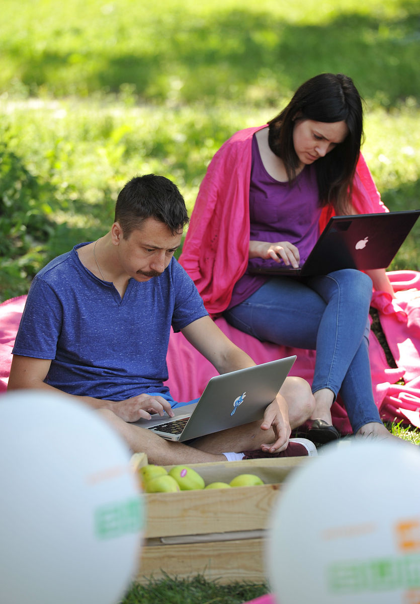 安卓手机安装飞机网络版详细教程