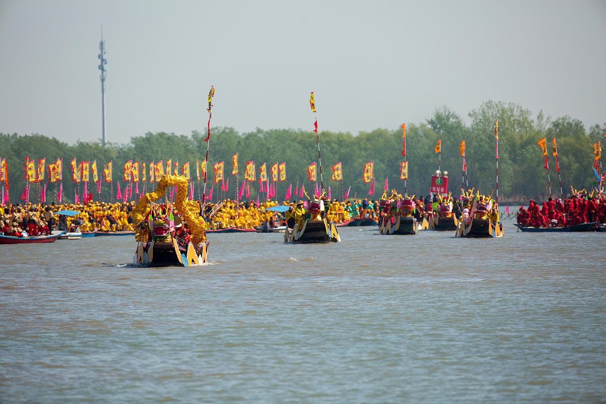 Discover the Unique Customs of Henan Province, China