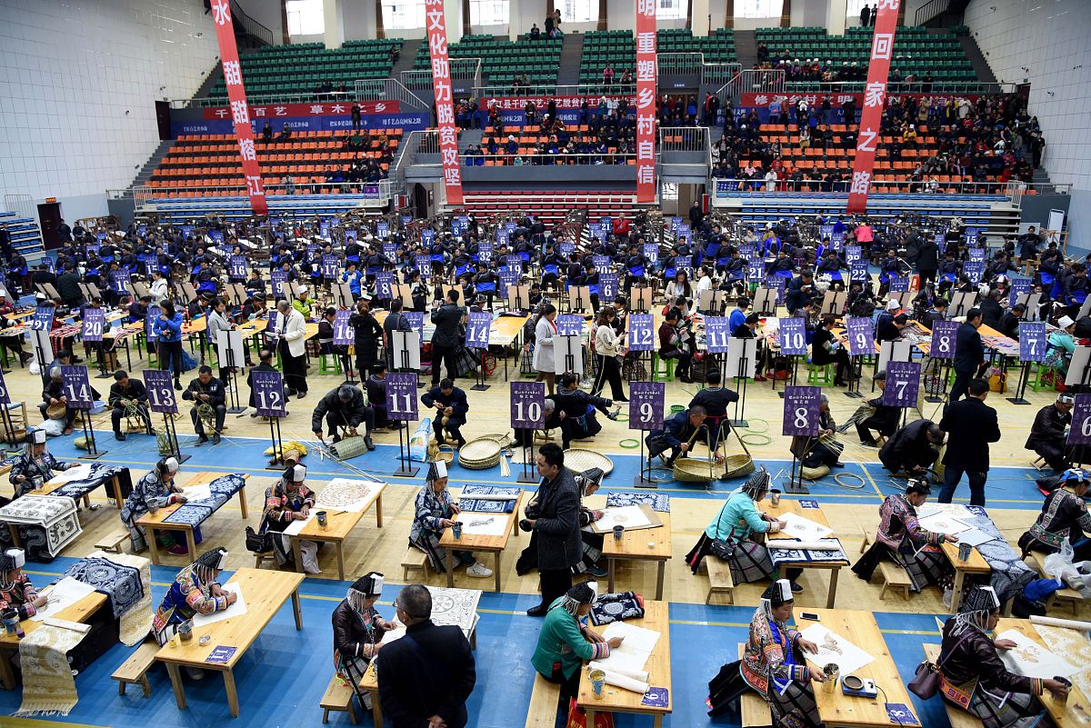 写一个文员比武竞赛开幕仪式上领导讲话稿