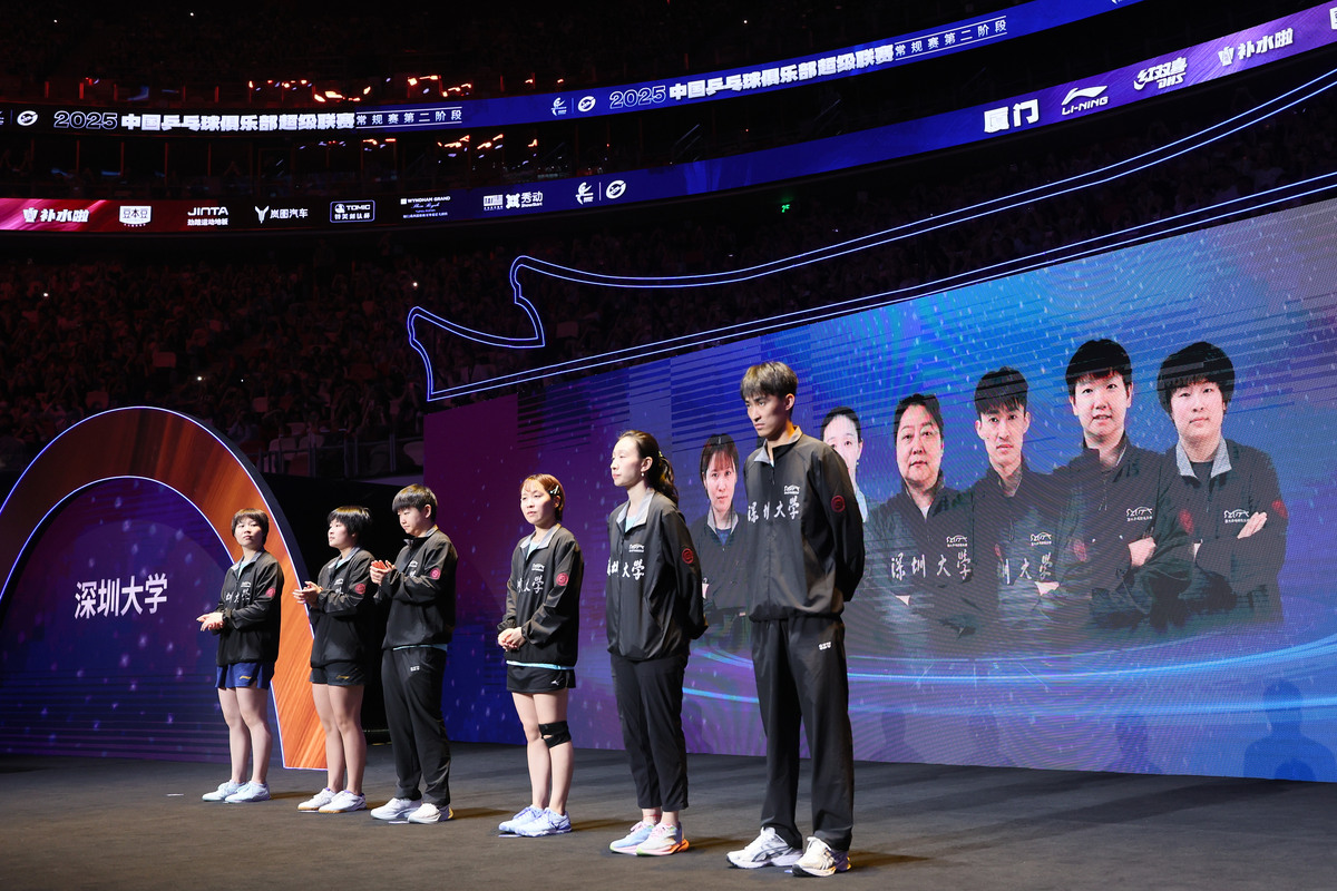 1I dont know what you want me to do with the number 1 Do you have a question or request I can help with乔碧萝乔碧萝 Qiao Bi Luo is a Chinese live-streamer and internet personality who gained widespread atte