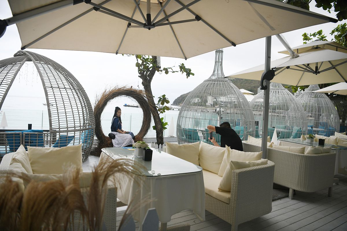 户外网红餐厅：泡泡屋星空蓬餐饮，打造浪漫星空用餐体验