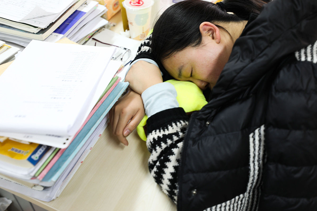 列举高中生心情难过的事情