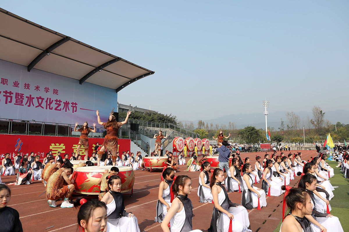 南阳文化艺术学校怎么样？- 详解学校师资、课程及优势