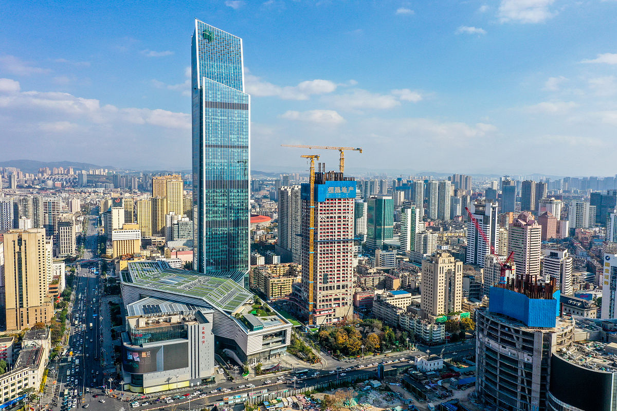 昆明2021年卫校好还是大专好