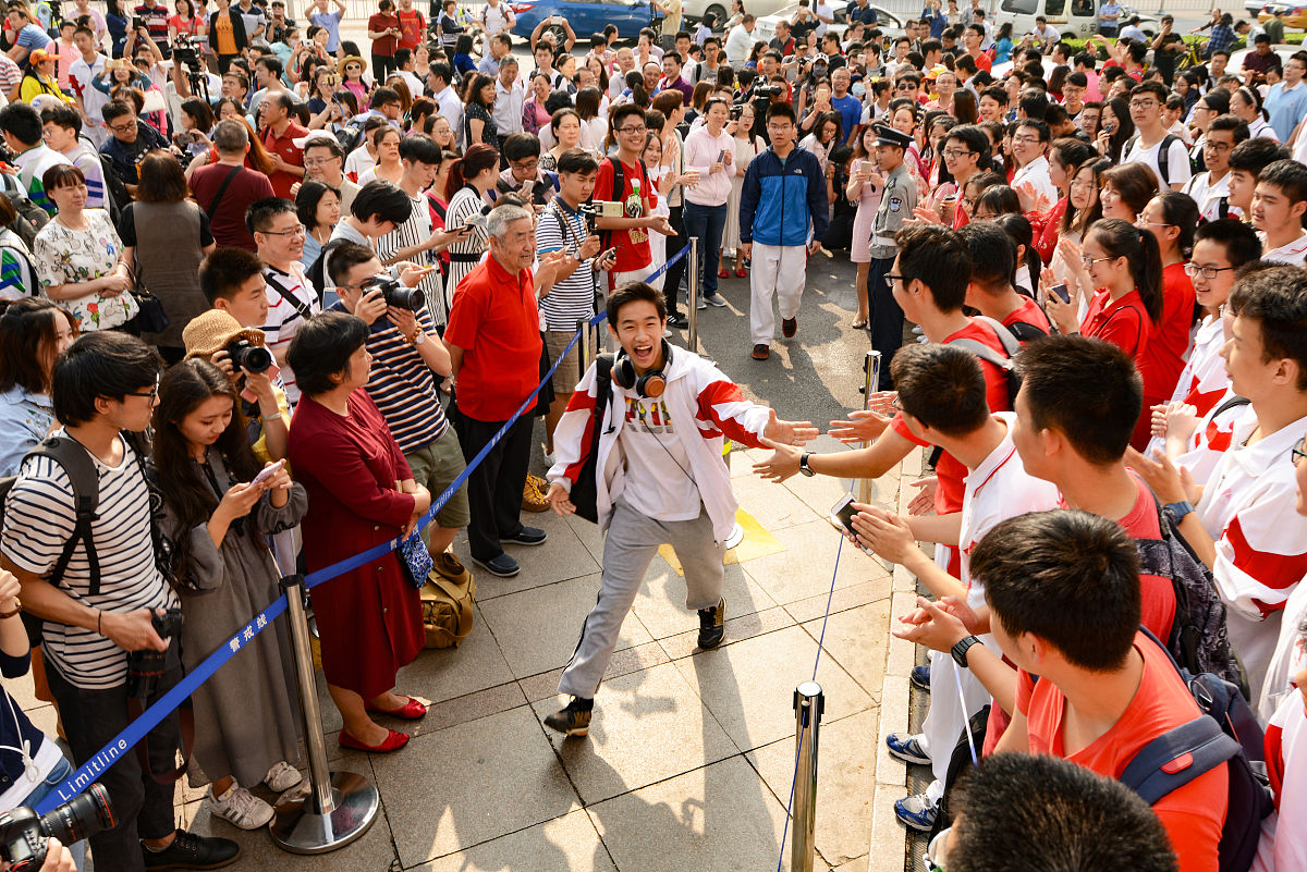 寫一個短訊果你朋友叫佢畀返啲自信自己