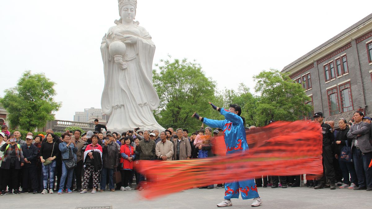 妈祖文化与大学生德育：传承中华优秀传统文化，促进学生全面发展