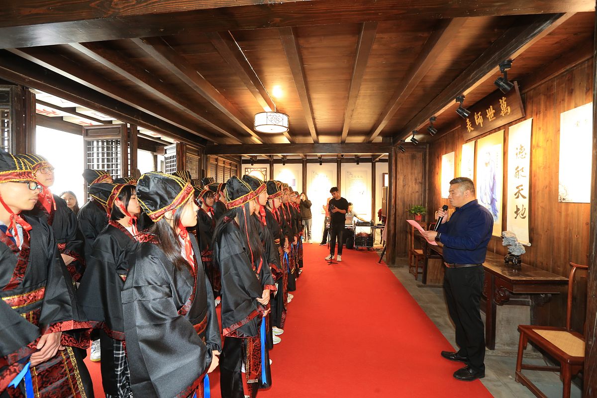 苏州市吴中高级技工学校2022年招生简章 - 培养高素质技术人才