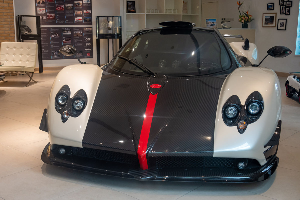 帕加尼Huayra BC跑车预告图发布：限量版超级跑车即将登场