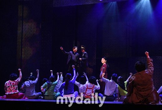 哈姆雷特第五幕第二场：'我的良心却不赞成这件事' 解析