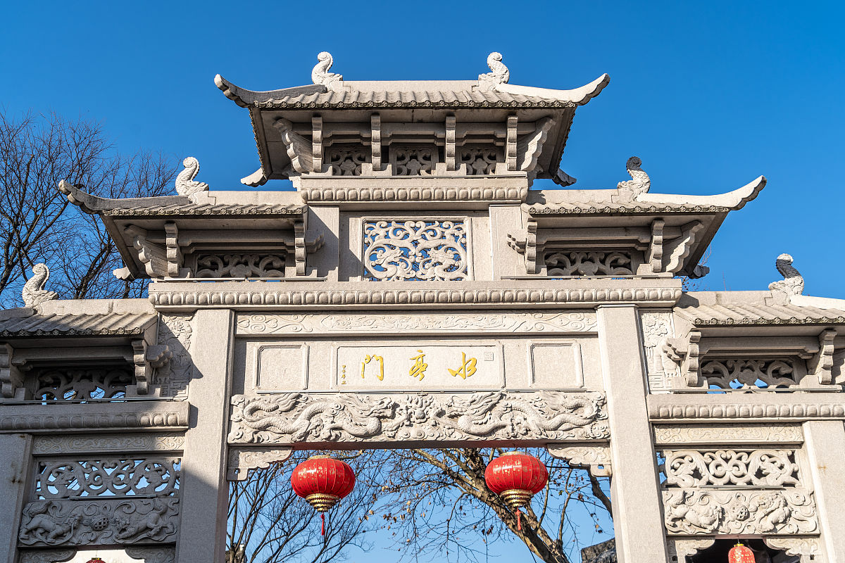 2023年浙江学导游哪个学校好