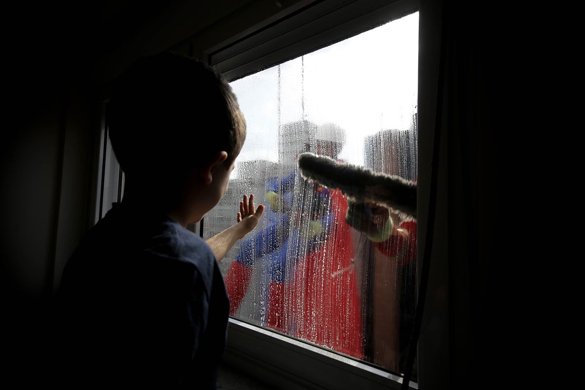 奶奶哄睡故事：Windows12专业版序列号