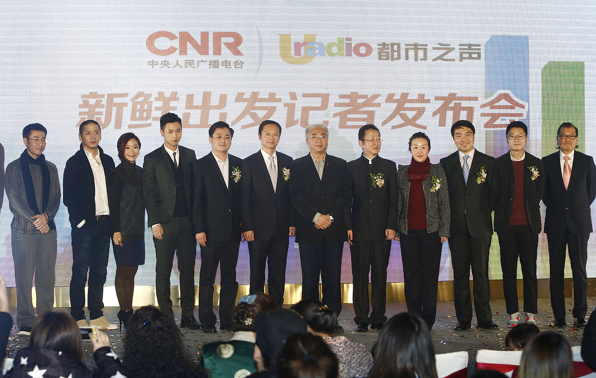 成都医学院新加坡校友分会成立，促进校友交流与合作