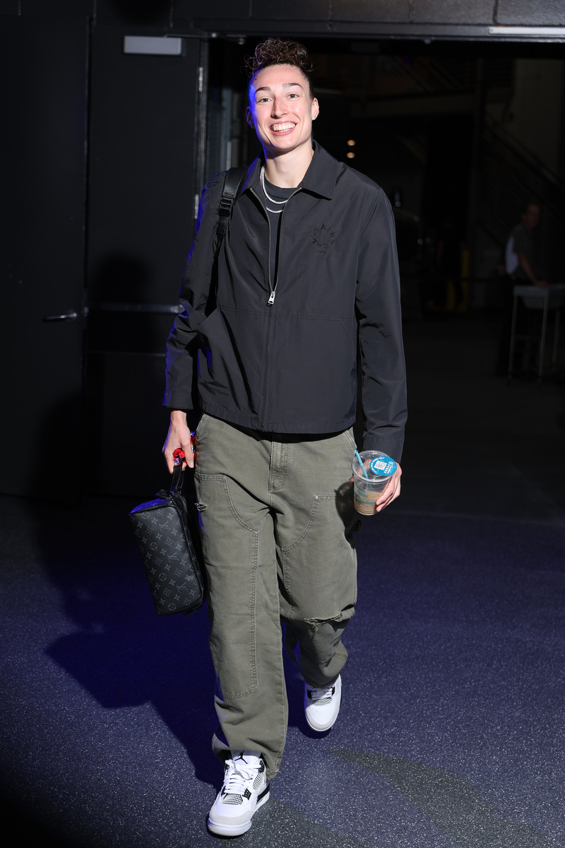 City Boy 穿搭指南：上衣、裤子、鞋子、帽子，打造潮流范儿！