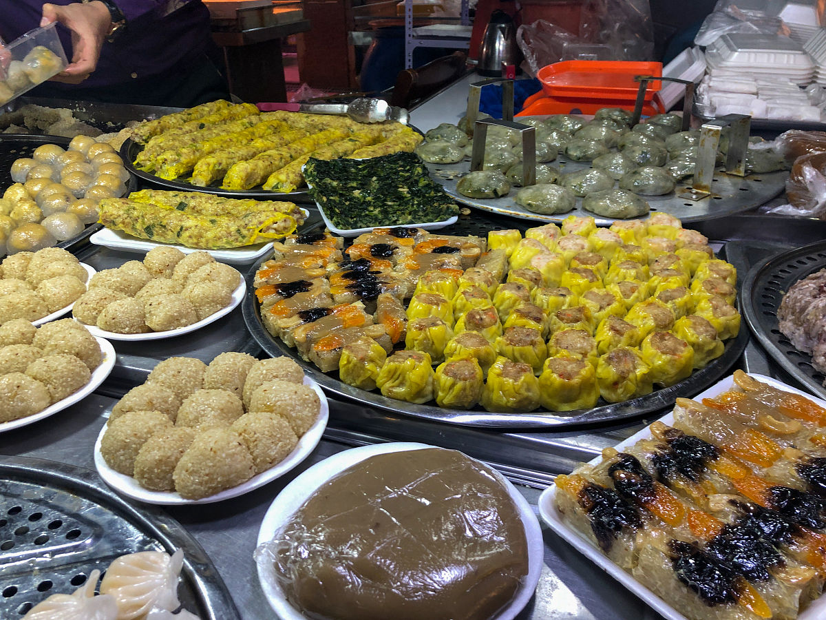 给我一段姐妹风的朋友圈文案，去潮汕玩