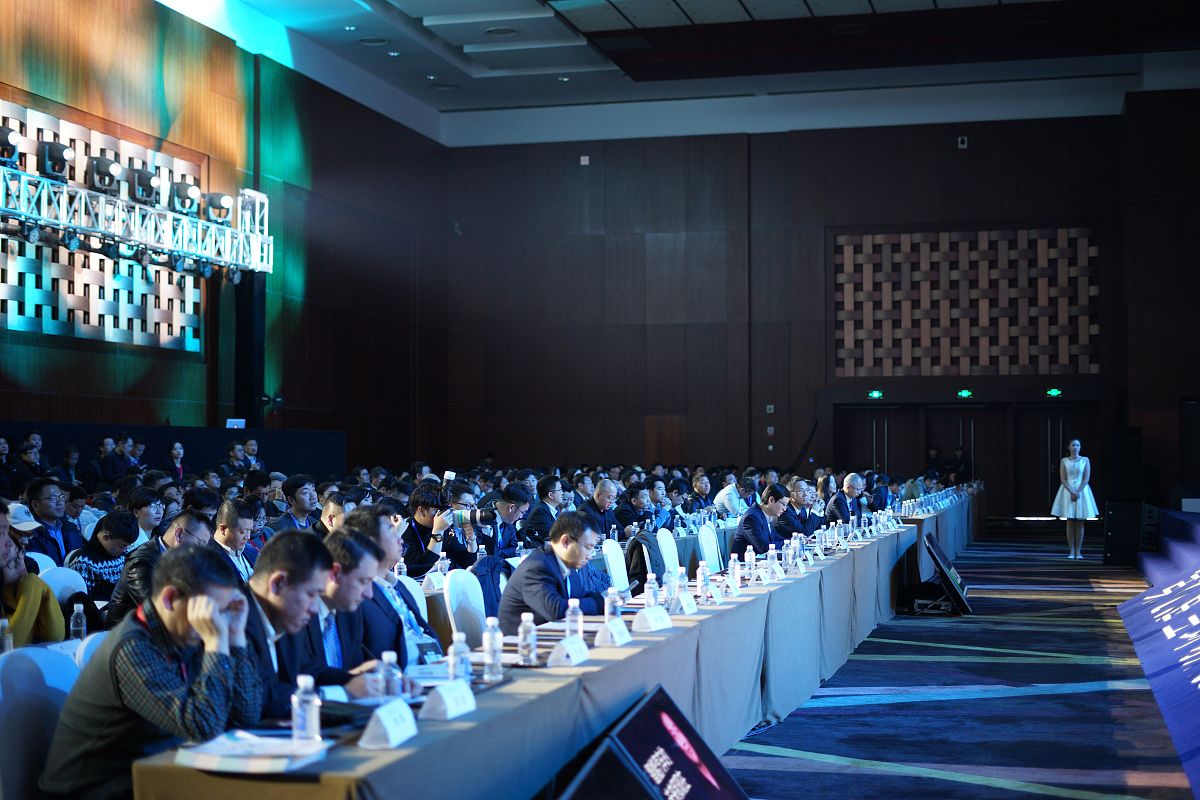 2018年12月16日,第九届全球新能源汽车大会(gnev9)在北京国家会议中心