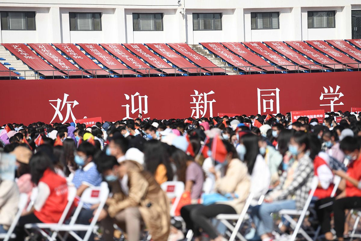 六盘水铁路学校毕业生如何升学？高考、自考、就业，多种途径助你圆梦