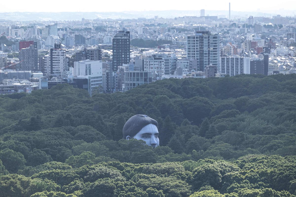 (采用请务必提及艺术家及该项目)当地时间2021年7月16日,日本东京上空