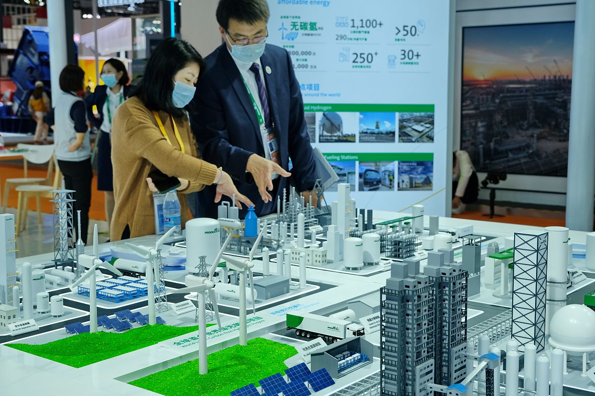 美的集团：新技术驱动，打造绿色智能制造未来