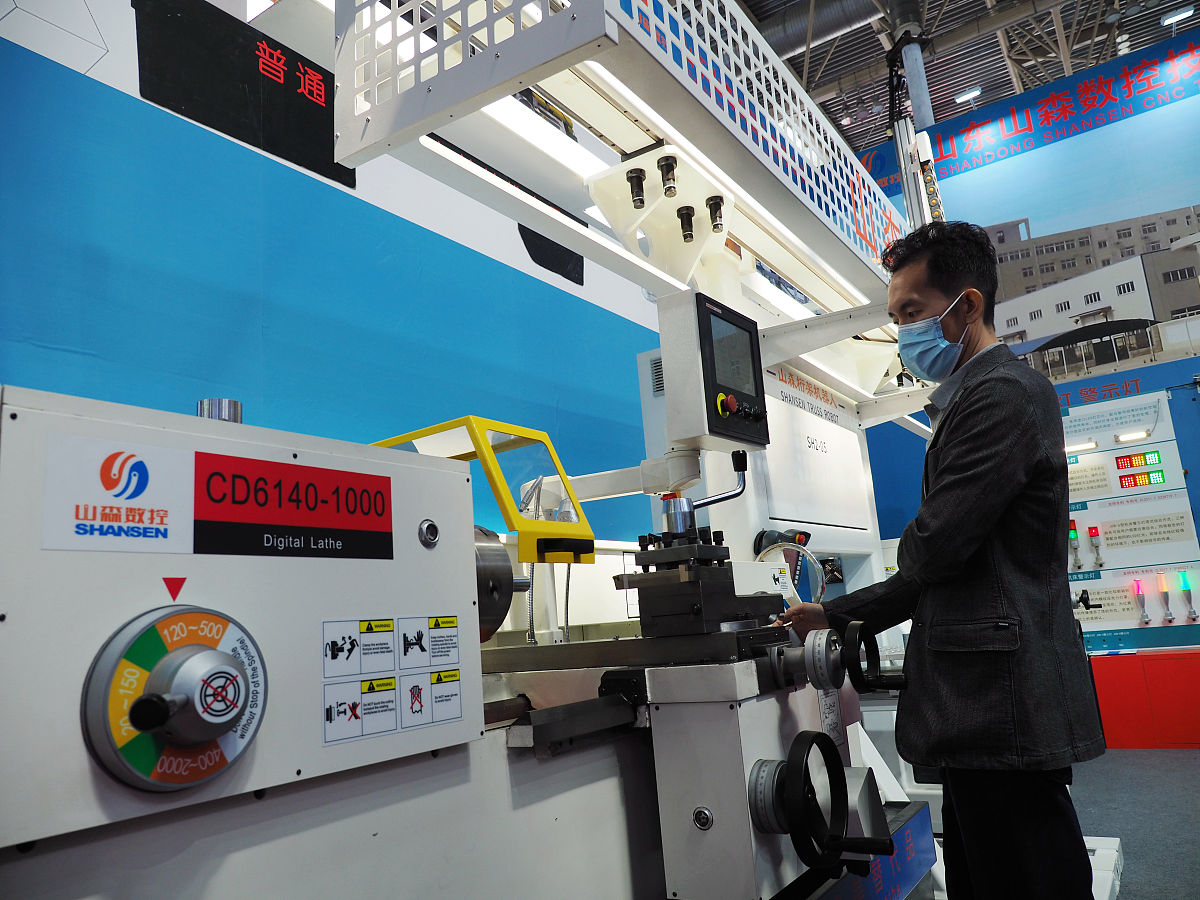 南宁技师学院多轴数控加工专业：优势、不足及发展方向