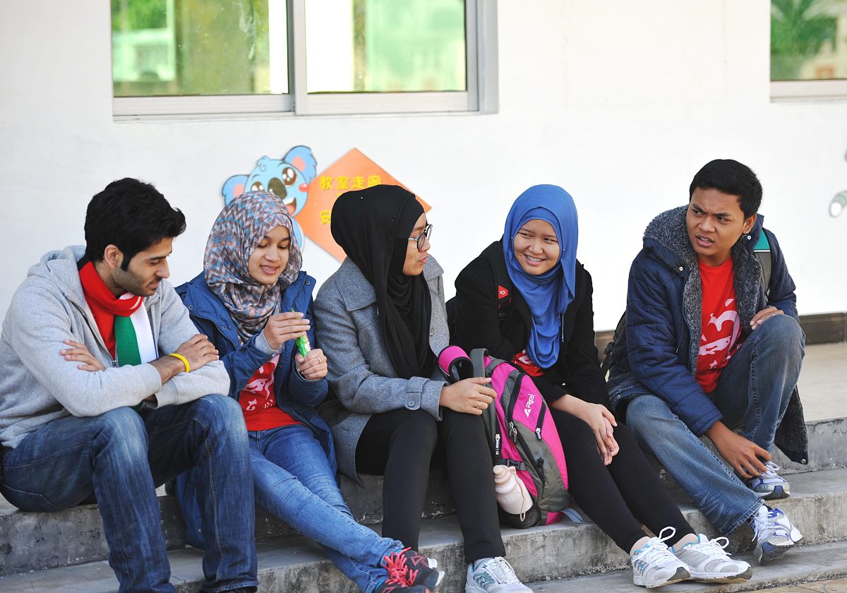 少数民族照顾性政策与少数民族班对高等教育公平政策的影响