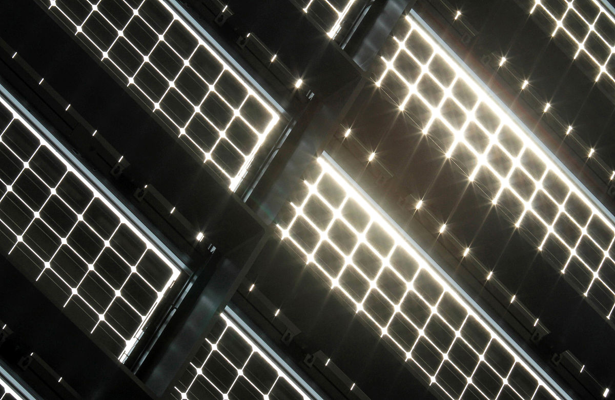 三元锂电池 vs 磷酸铁锂电池：哪种电池更适合你？