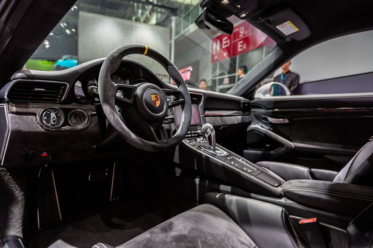 排行前10的内饰有毒的车