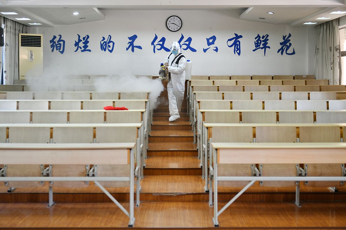 南充师范学校招生办联系电话