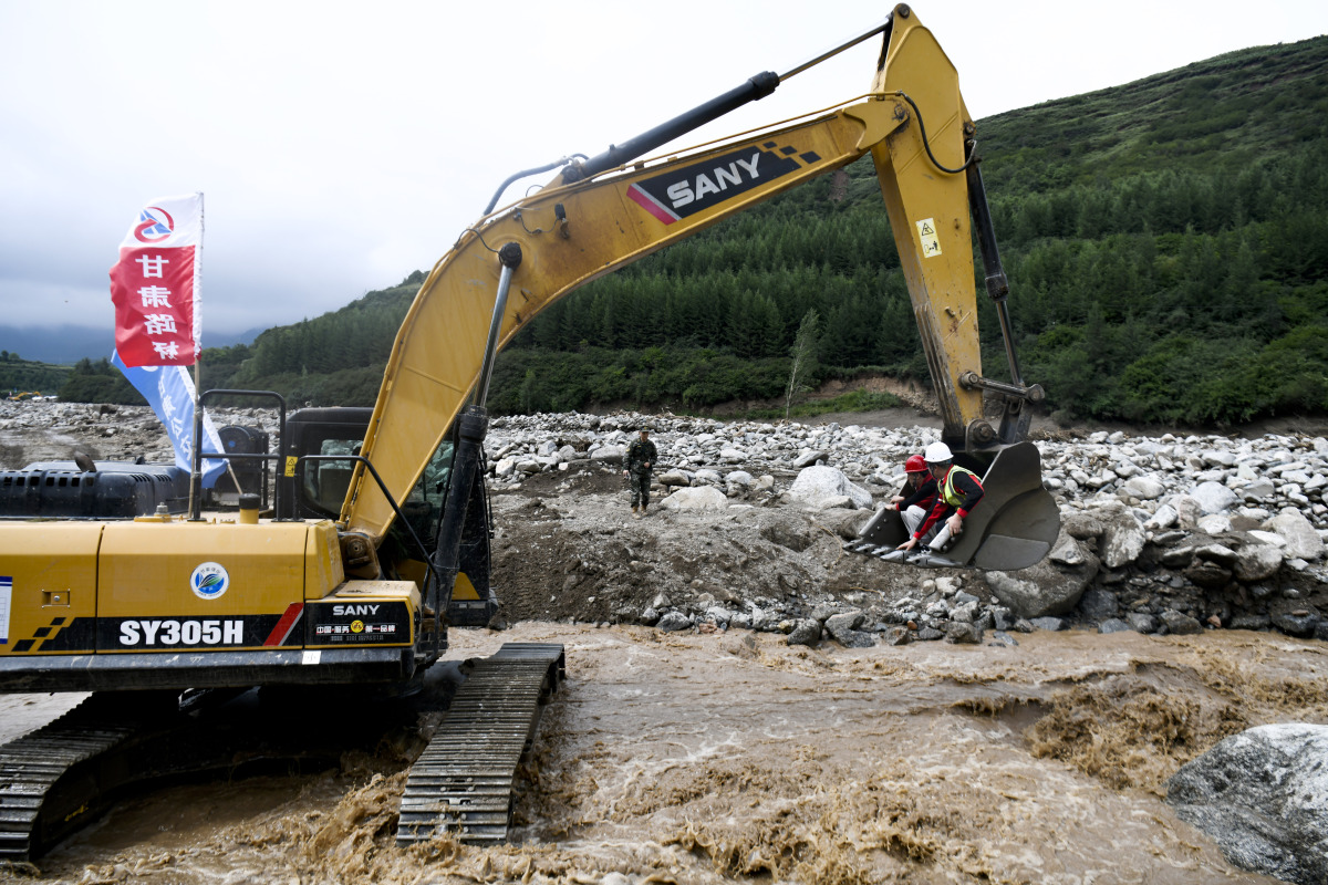 渭南挖掘机培训学校推荐：选择优质挖掘机培训机构的建议