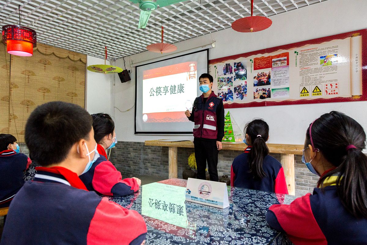 三下乡活动总结：传承文化，筑牢中华民族共同体意识 - 少数民族地区双语教学感悟