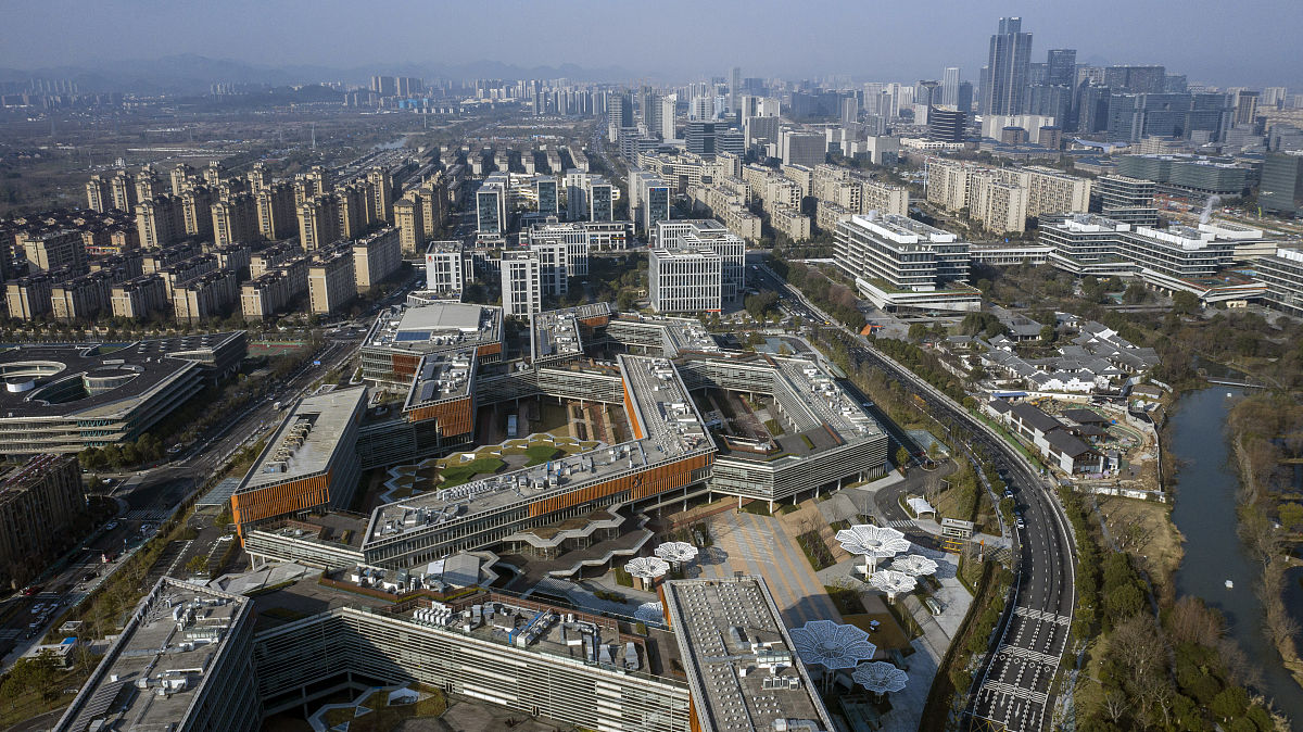 杭州临平职业高级中学2022年招生办电话：招生政策和信息查询