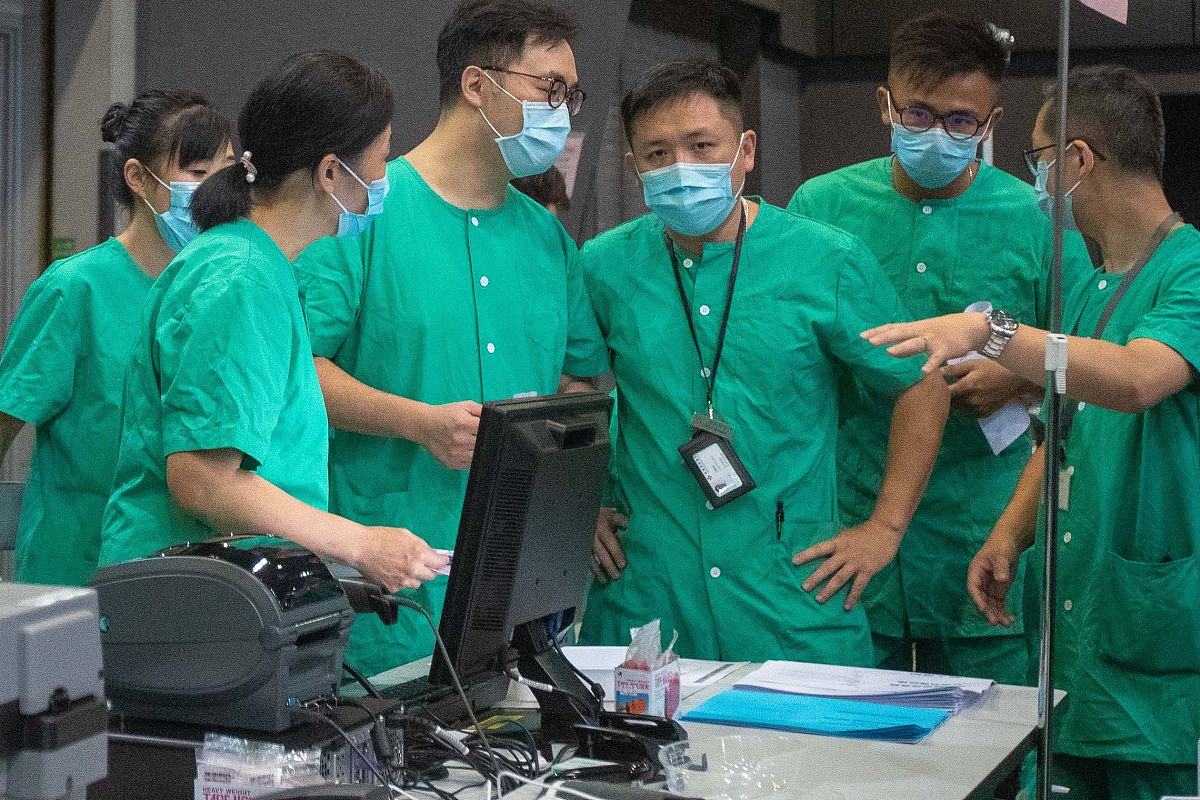 写一段关于手术器具检测发展历史的概述性文字
