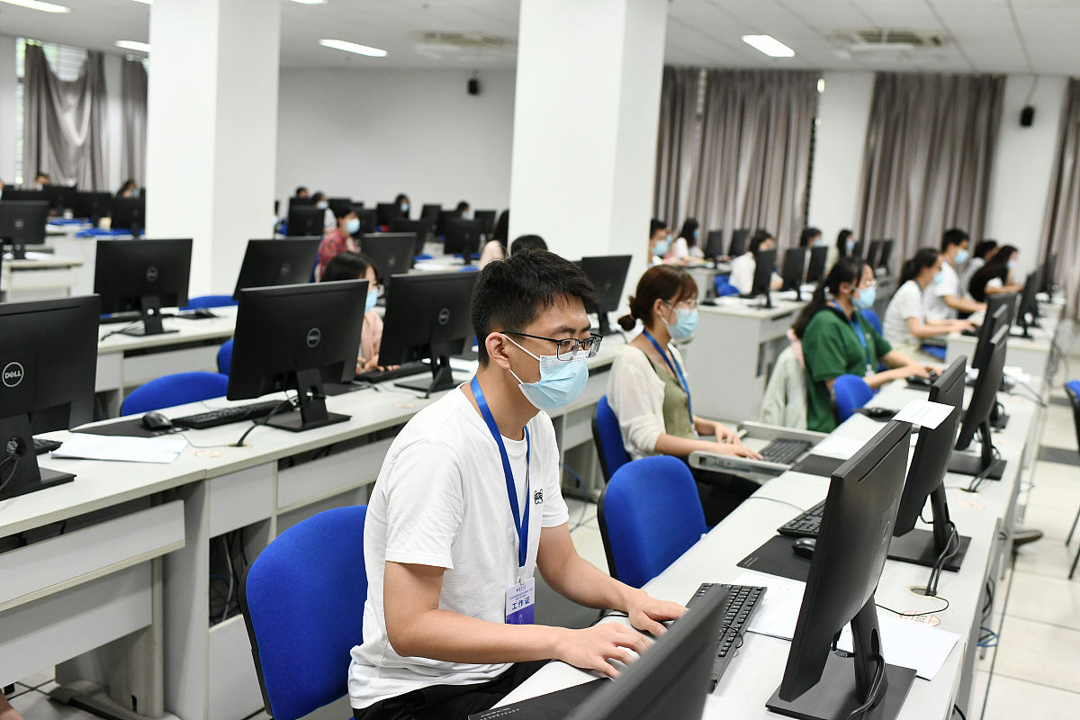 江西工业技工学校计算机应用及维修专业：三年制值得报考吗？招生要求是什么？