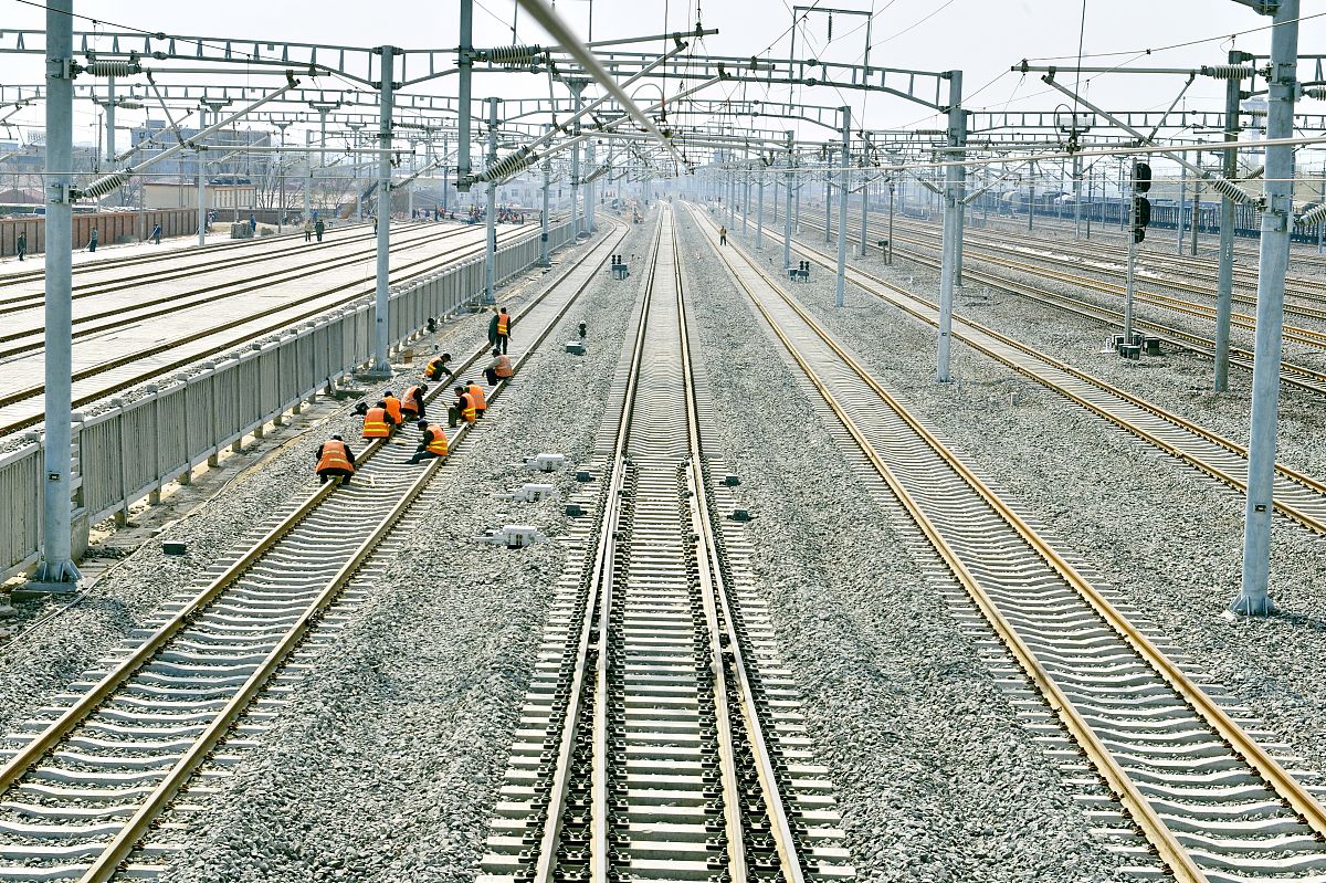 成都2020年中学毕业读什么铁路学校