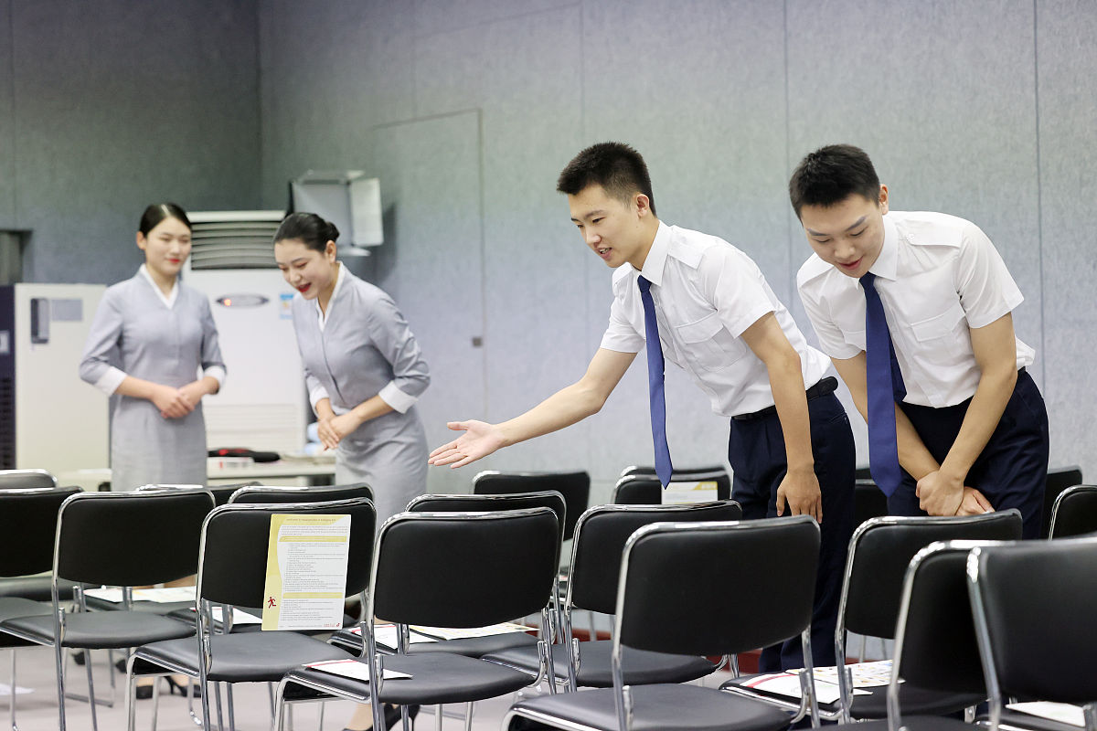 广西银行学校客户信息服务专业前景好不好