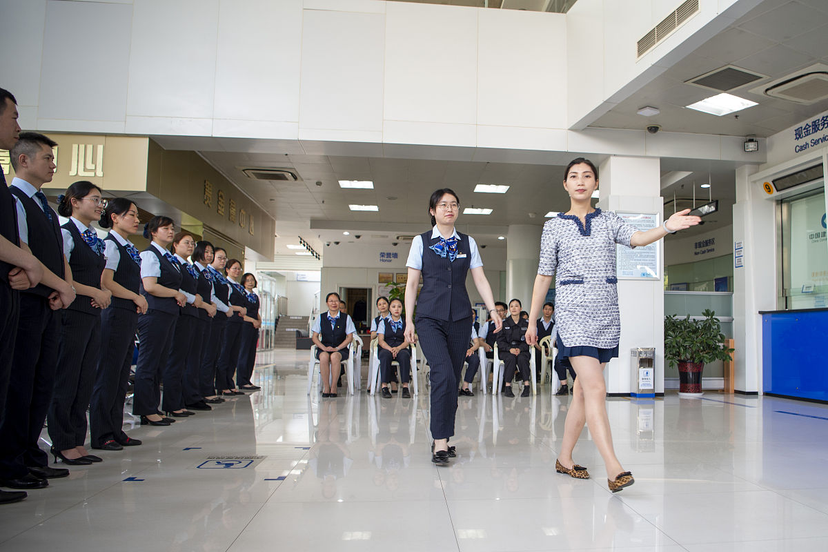 成都五月花学校空中乘务员就业前景分析：2021年值得选择吗？