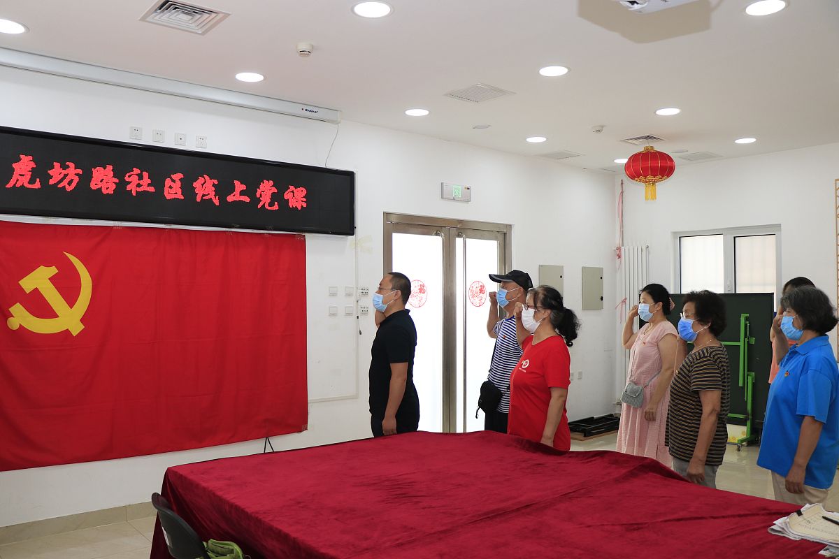 校领导参加主题教育的体会：深化理论学习，强化责任担当