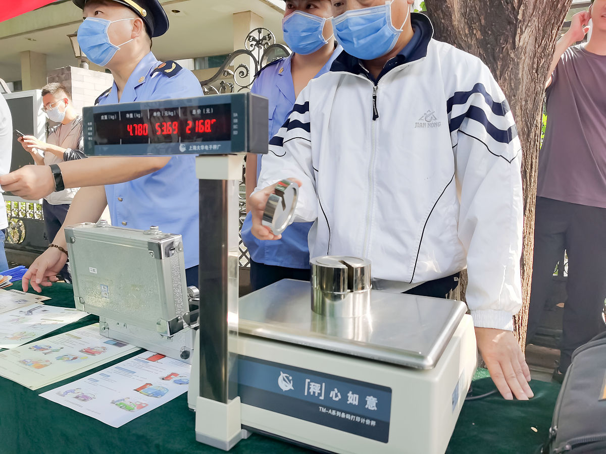 探究检验织物耐磨性的必备工具