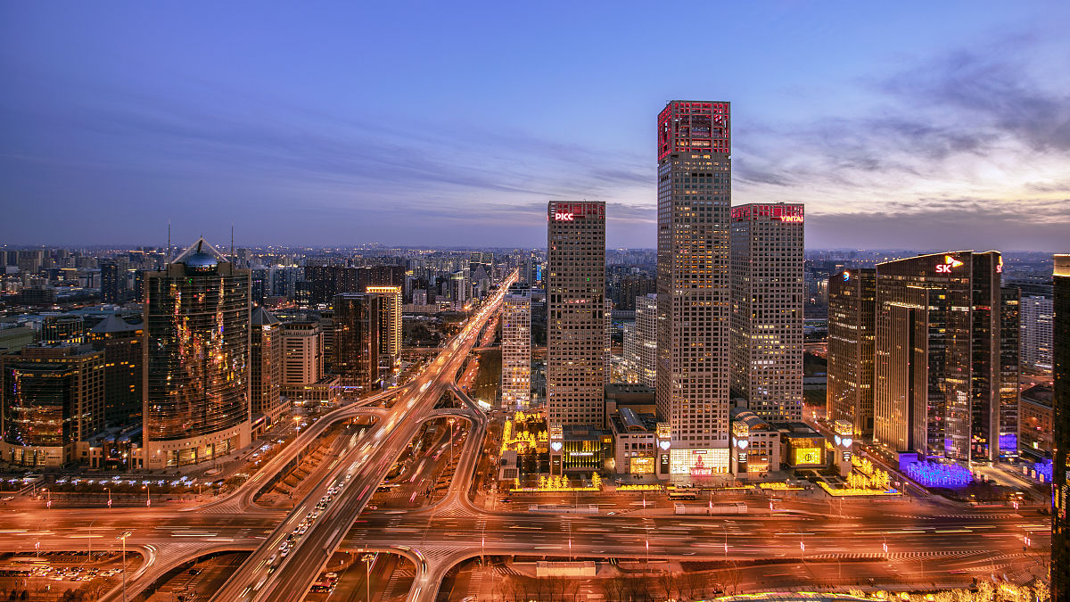 2019年2月17日,北京,站在国贸2期眺望城市风光,格外壮观漂亮,车水马龙