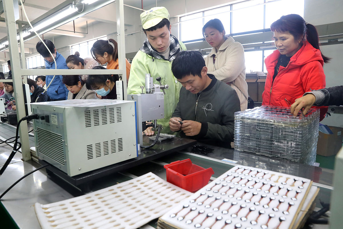 四川女生在中专学校学什么好