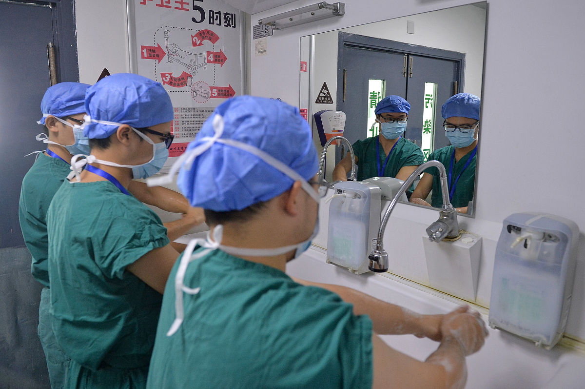 初中毕业上航空学校有前途吗？航空制造专业前景分析