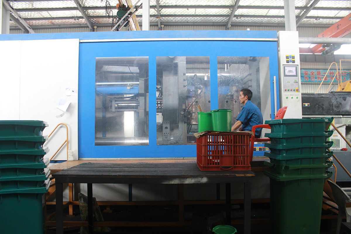 塑料生产工艺详解：挤出、注塑、吹塑、压延的区别