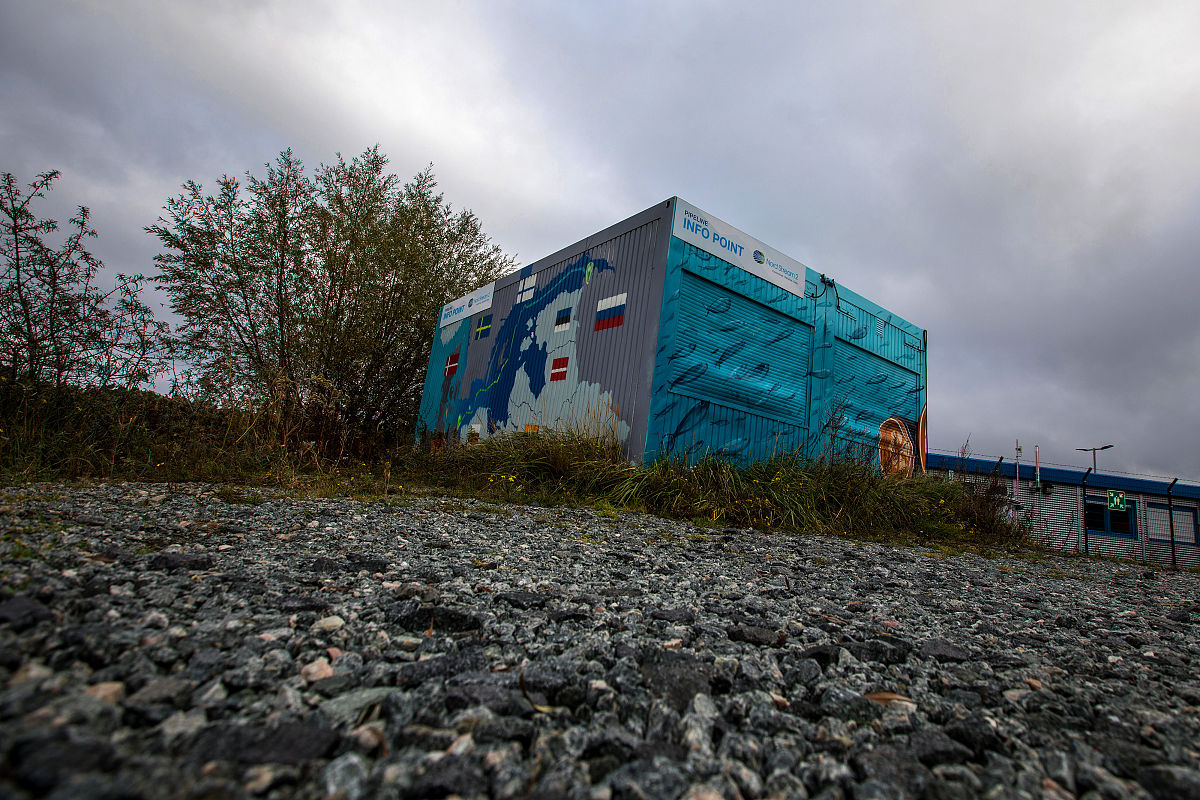 青海省保险业发展的SWOT矩阵 一SO战略优势——机会战略二ST战略优势——威胁战略三WO战略弱点——机会战略四WT战略弱点——威胁战略