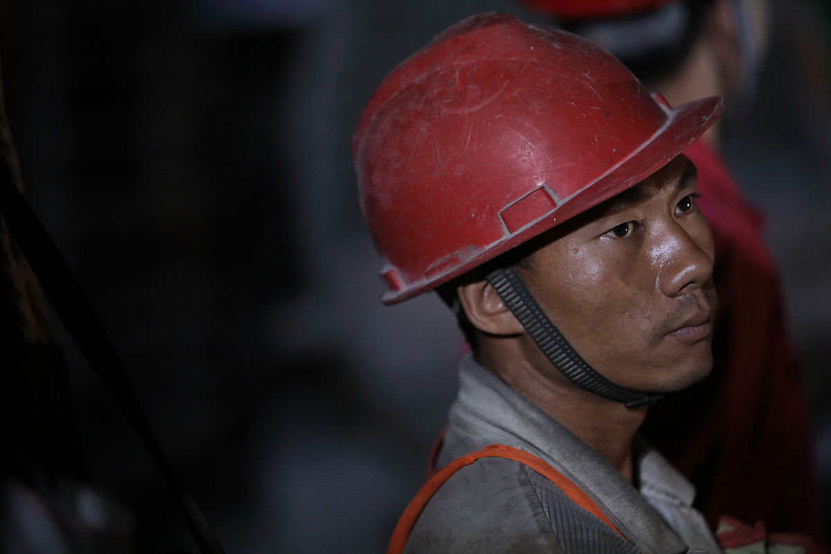 西安精雕精密有限公司实习报告：生产管理与质量控制实践