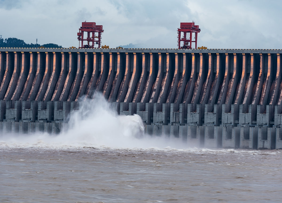 湖北三峡技师学院电子技术应用专业怎么样？- 职业发展前景及学习机会