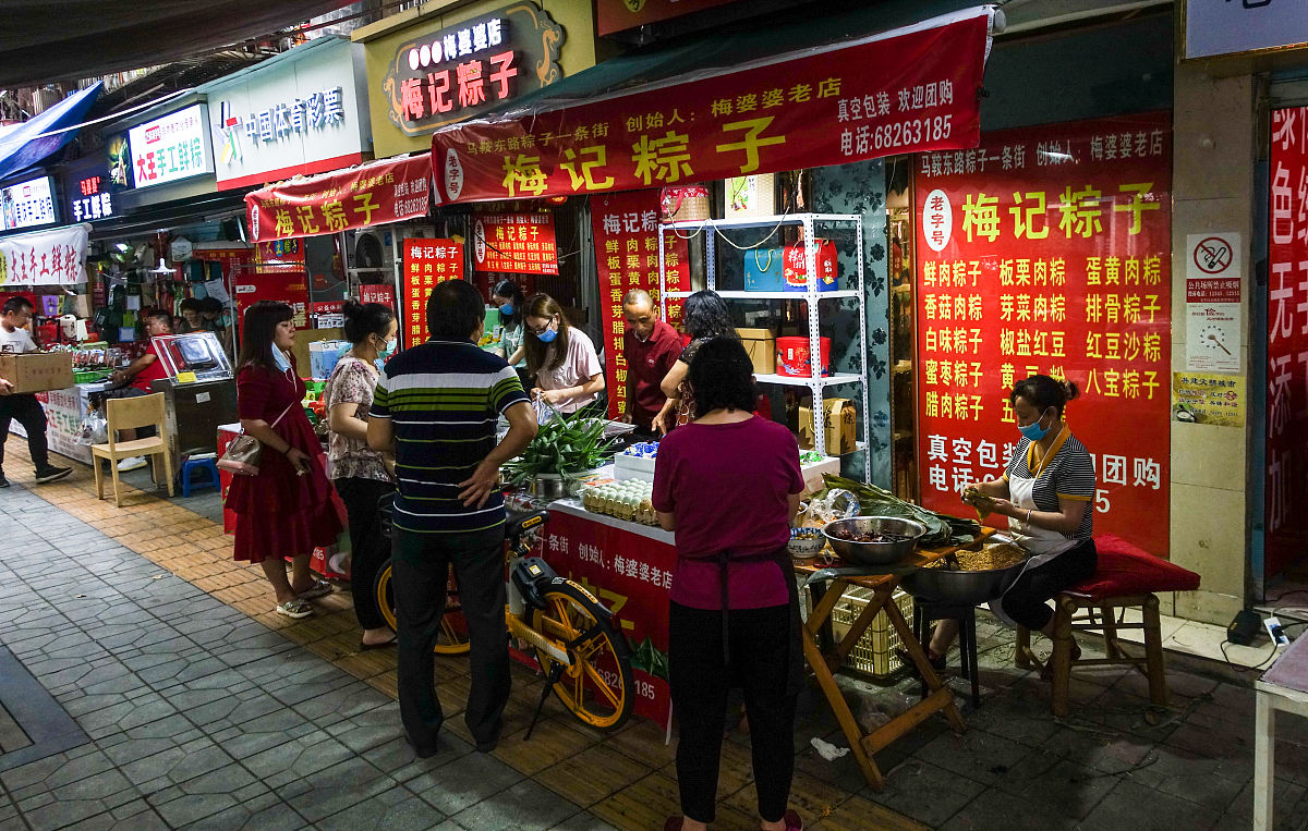 咸宁哪个地方最适合摆摊