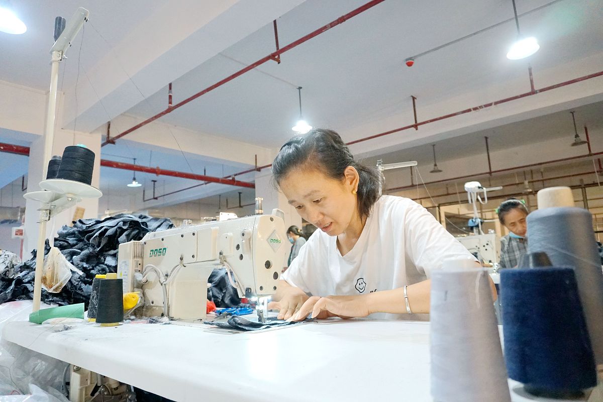 贵州服装制作与生产管理专业中专中职学校推荐