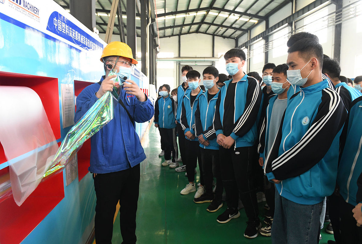 兰州3+2学校浅析读技校有什么优点？